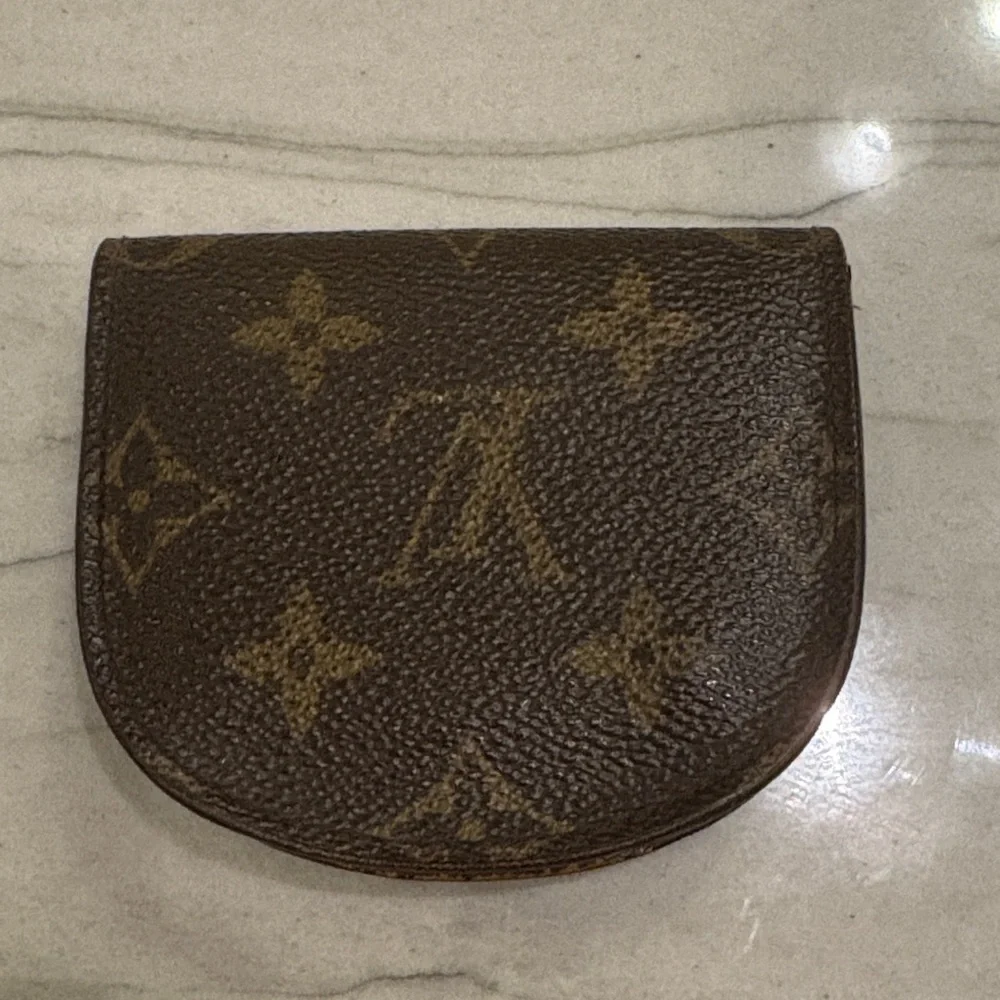 Louis Vuitton Monogram Brown Coin Purse - Picture 2 of 9